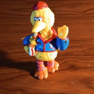 198. BIG BIRD WITH BOOM BOX